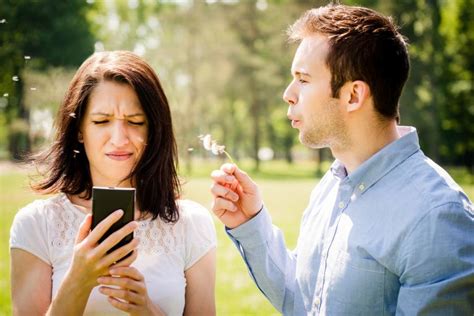 Why Smartphone May Ruin Your Relationship