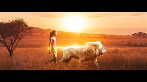 Mia découvre alors le secret que cache la ferme : Mia et Le lion Blanc Song Walking The Wire - YouTube