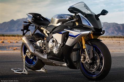 2015 Yamaha YZF R1M An Exclusive Track Weapon Asphalt Rubber