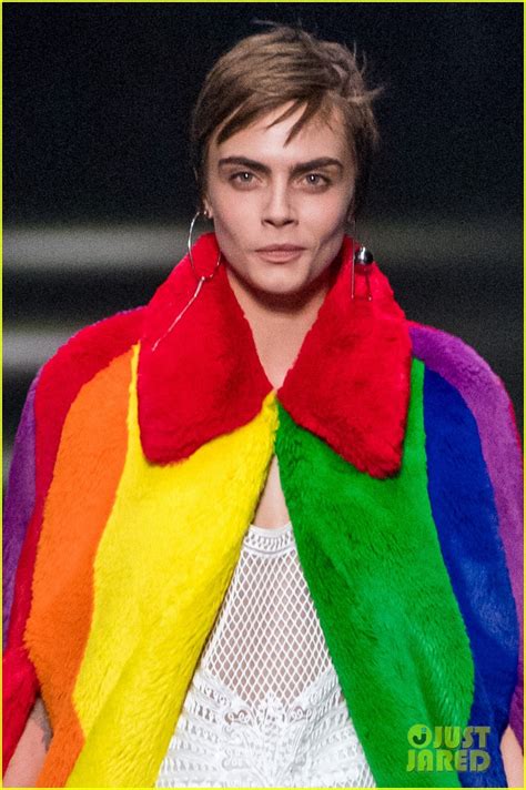 Cara Delevingne Returns To The Runway In Burberry Fashion Show Photo