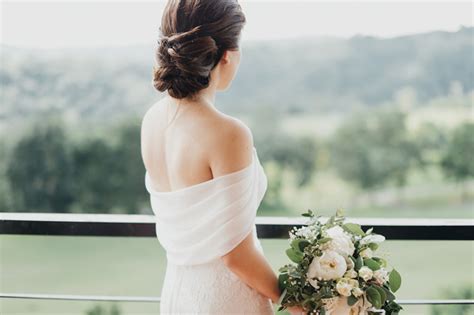 Marıa vanıa gym hot bıkın nggak tahan lıhatnya. Rustic Minimalist Church Wedding | Philippines Wedding Blog