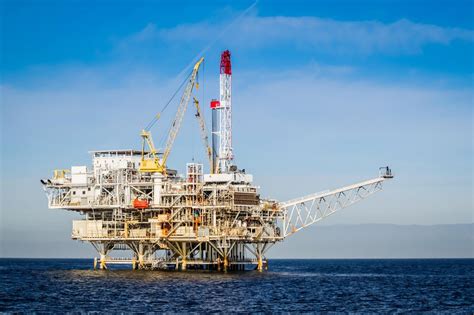 The 5 Different Types Of Oil Rigs Maritime And Offshore Workers Blog