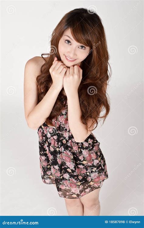 Nettes Asiatisches Mädchen Stockfoto Bild Von Asiatisch 18587098