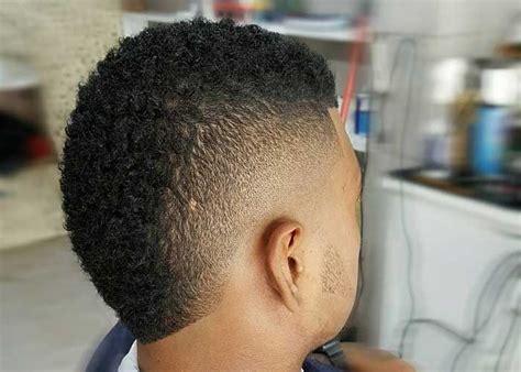 Maybe you would like to learn more about one of these? 27 Burst Fade Haircuts (2021 Guide) | Mens haircuts fade ...