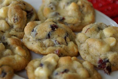 With a glass, press the cookies down till the edges start to crack. 12 Days of Christmas Cookies: #3 Kris Kringle Cookies ...