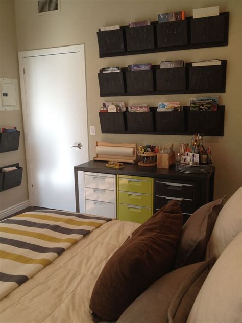 Master bedroom floor plans with entry straight into the bedroom then. Guest bedroom and home office combo. | Guest bedroom ...