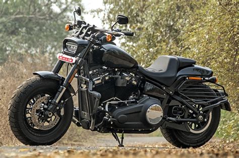 It is available in 1 version. Harley-Davidson Announces Price Hike For CKD Models In ...