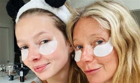 Gwyneth Paltrow And Her Lookalike Daughter Apple Look Like Sisters In Cute Pics The Indian Lad