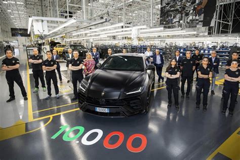 Lamborghini Vient De Produire Son 10000ème Urus Deux Ans Seulement