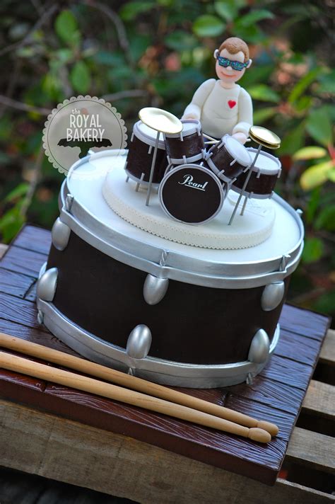 Pin By Lesley Wright On The Royal Bakery Drum Birthday Cakes Drum