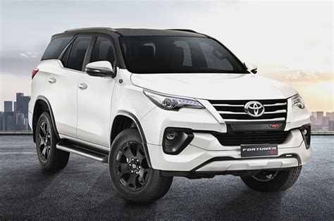 Toyota Innova Crysta Bs6 Toyota Fortuner Bs6 Bookings Open On January