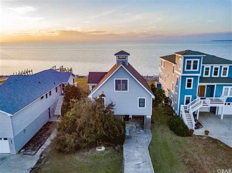 Real Estate Hopping Waterfront Homes For 400k Or Less Hunker