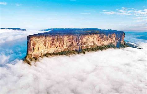 Mount Roraima Is The Tallest Mountain In The Tapui Plateau In The