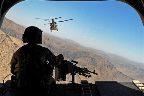 Us Army Sgt Zach Smola Rear Door Gunner On A Ch 47 Chinook