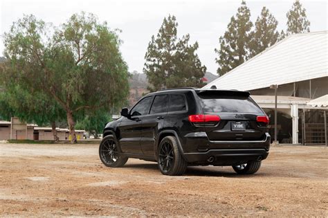 Black Out Styling Reveals The Vip Spirit Of Jeep Grand Cherokee — Carid