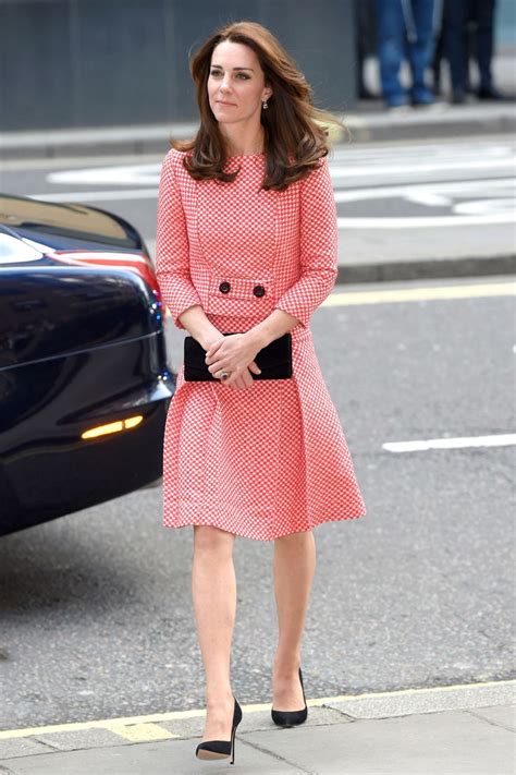 Kate Middleton Just Wore The Most Stunning Lace Green Dress Kate Middleton Outfits Kate