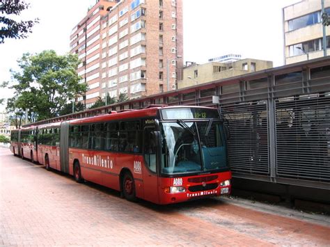 There need to be paid only 1 time the switch is free. EVOLUCION DE LOS MEDIOS DE TRANSPORTE EN BOGOTA: TRANSMILENIO