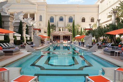 Best Topless Pools In Las Vegas Discotech The Nightlife App