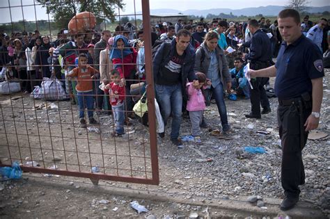 Migrant Crisis Raises Issues Of Refugees Rights And Nations Obligations The New York Times