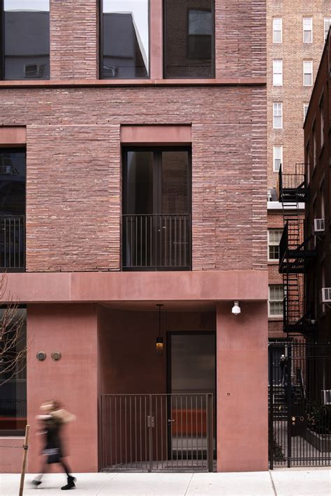 Chipperfield Completes Red Brick Residential Block In New Yorks