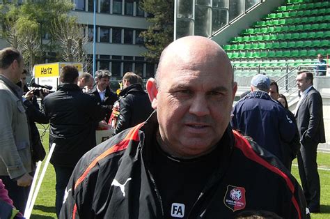Jamais sans Frédéric Antonetti devient le nouvel entraîneur du Racing Club de Strasbourg