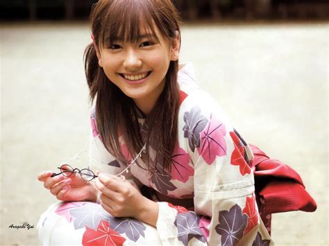 ARAGAKI YUI JAPANESE ARTIST WALLPAPER PHOTOBOOK VIDEO MUSIC DRAMA