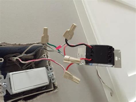 Removing dimmer switches, 4 wires. Installing dimmer in four way switch circuit ...