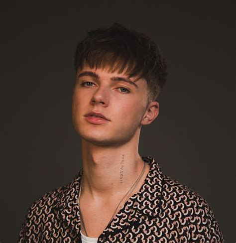 Hrvy Returns With Single Me Because Of You And Sold Out London