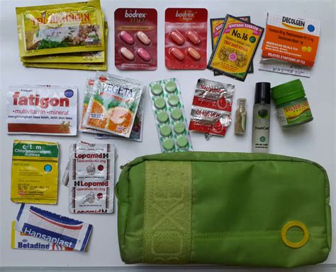 halaman samping bekal traveling 15 obat andalan