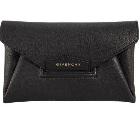 The Many Styles Of Givenchy Antigona Clutches Spotted Fashion