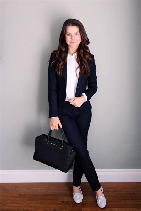 The nurses on duty take the patients' temperature, give them intramuscular and intravenous injections, take stomach juice for analysis, apply cups and give all the prescribed remedies in the doses indicated by the ward doctors. Pin on Slurse Lifee