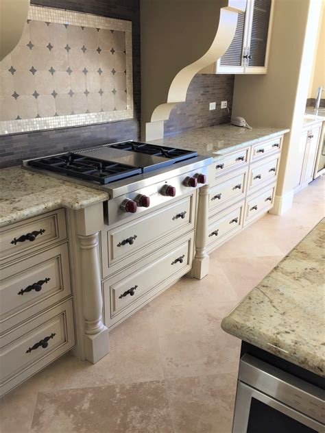 If your existing cabinets are in good shape and you like your current cabinet layout, putting a fresh face on your kitchen could mean simply painting over the current laminate or putting a new laminate surface on the doors and drawers. Kitchen cabinets | Beaumont, CA | Absolute Cabinets Inc.