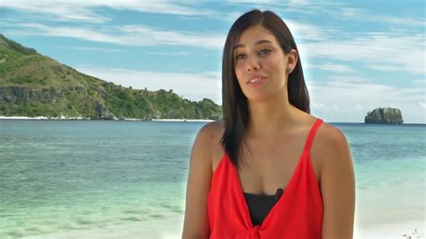 Survivor 36 Conheça A Participante De Ghost Island Stephanie Gonzalez Youtube