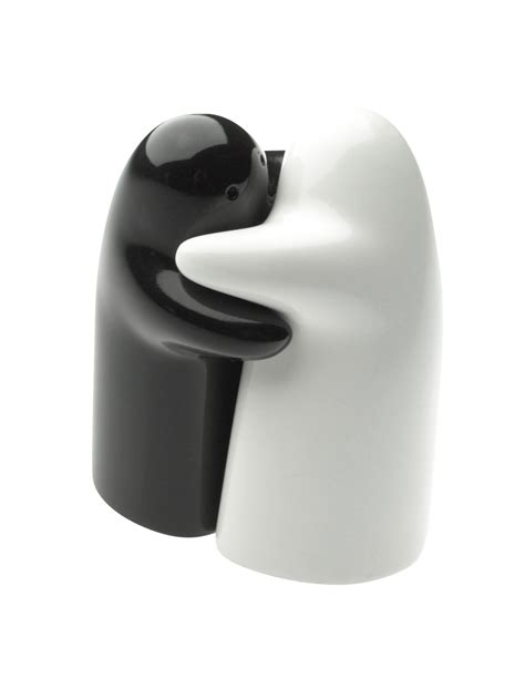 Hug Ceramic Salt And Pepper Shakers Gessato Design Store Salt And Pepper Shaker Salt Pepper
