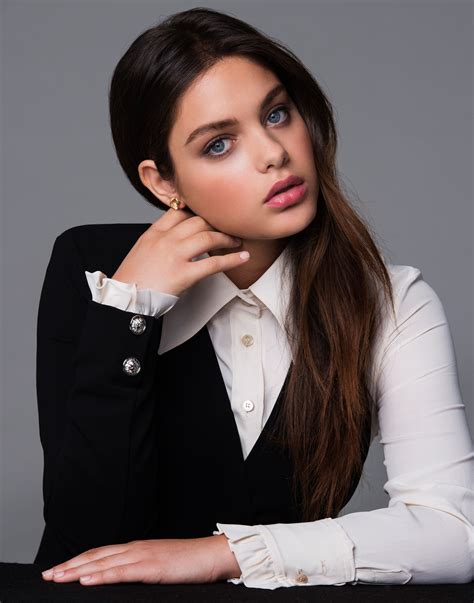 odeya rush actress model women blue eyes simple background brunette portrait display 4k