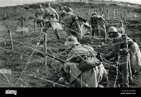 World War 1 Barbed Wire Trench Hi Res Stock Photography And Images Alamy