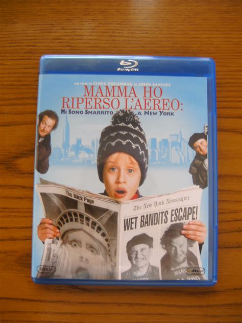 Alex se quede solo en casa, después de que sus padres se marchen a sus trabajos, y sus hermanos estén en la escuela. I Like Warez Blog: DESCARGAR SOLO EN CASA 2