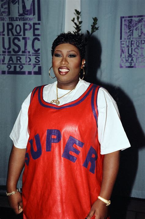 Female Hip Hop Stars Of The 90s Whose Style Still Inspires Vogue Vlr