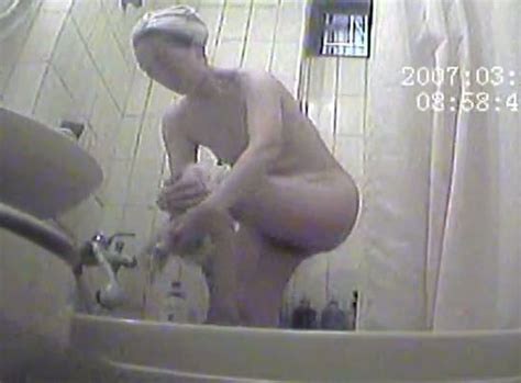 Chubby Amateur Asian Lady In The Shower Room Caught On