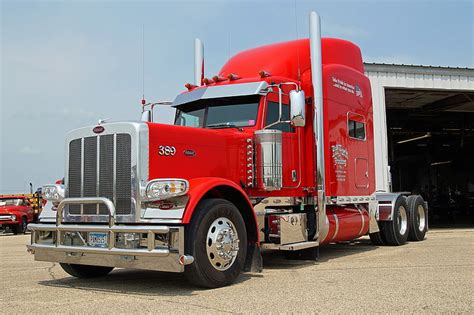 Red Peterbilt Hrome 389 Hd Wallpaper Wallpaperbetter