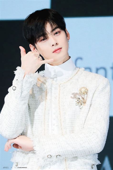 10 Times Astros Cha Eunwoo Impressed In His Gorgeous Stage Outfits
