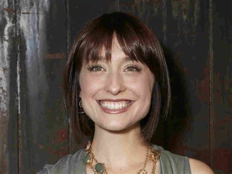 Smallville Actress Allison Mack Arrested Accused Of Sex Trafficking