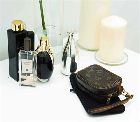 Louis vuitton usa official website. Louis Vuitton Monogram Canvas Wapity Case Bag ...