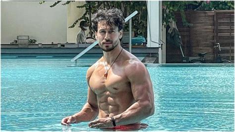 Tiger Shroff Flaunts Shirtless Beef In New Photo