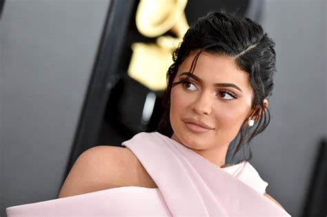 Kylie Jenner Sells 600m Majority Stake In Kylie Cosmetics To Coty