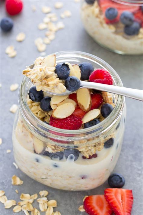 This overnight oats recipe calls for two nutritional superstars: Low Calorie Overnight Oats Recipe : High-Protein Overnight Oats Recipe | POPSUGAR Fitness ...