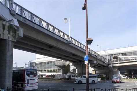 T Site前の歩道橋が Yamauchi Corp市駅歩道橋 って名前になるみたい。陸上競技場は『たまゆら陸上競技場』に 枚方つーしん