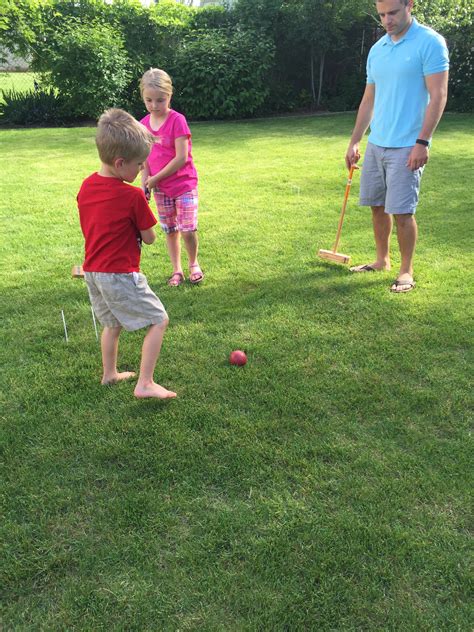 10 Best Outdoor Games For Families Tone And Tighten