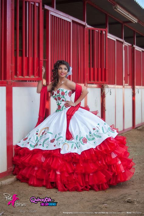 Elegant Red And White Quinceanera Dresses 2022 Charro Mexican Off The