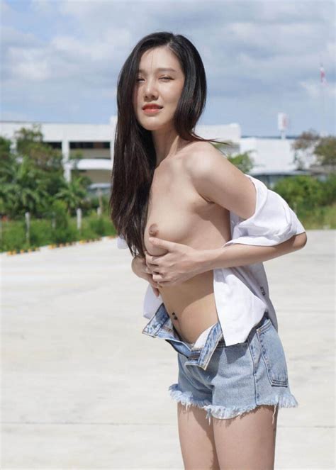 รปหลดโชวนม nude สาวไทยหนาสวยแถมนาเยดถายภาพนดโชวเตานมสวยๆ